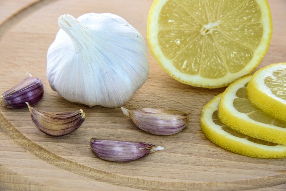 Tips For Reducing The Intensity Of Your Garlic Breath