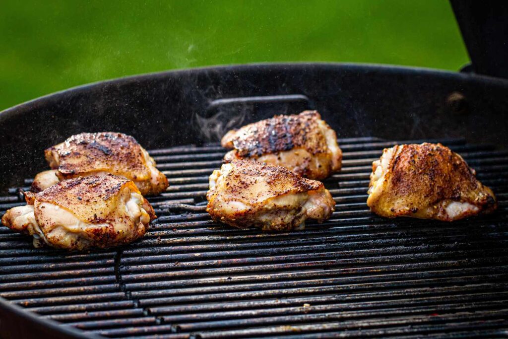 How long to cook boneless chicken thighs on grill